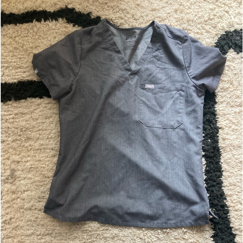 Size small scrubs set